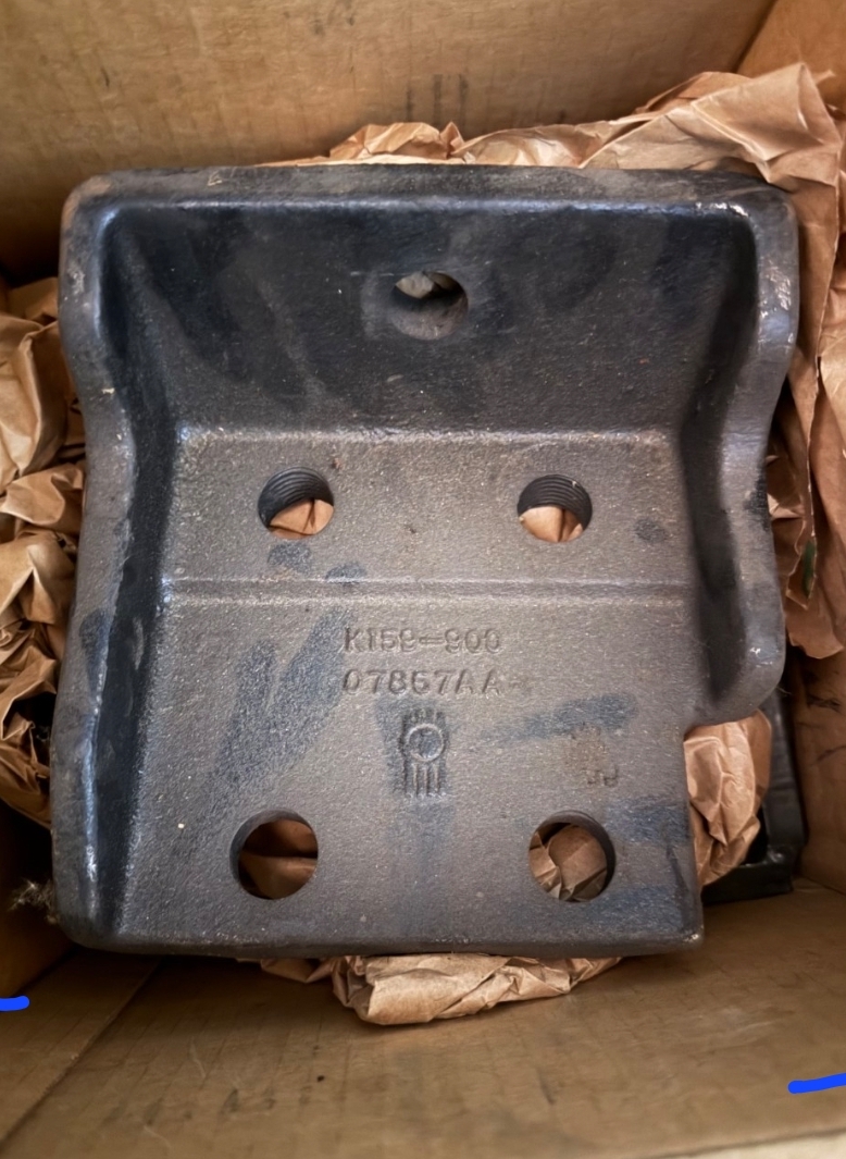 Kenworth K159-900 Rear Engine Mount Bracket – CAT C15 3176