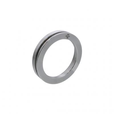 SEAL RETAINER